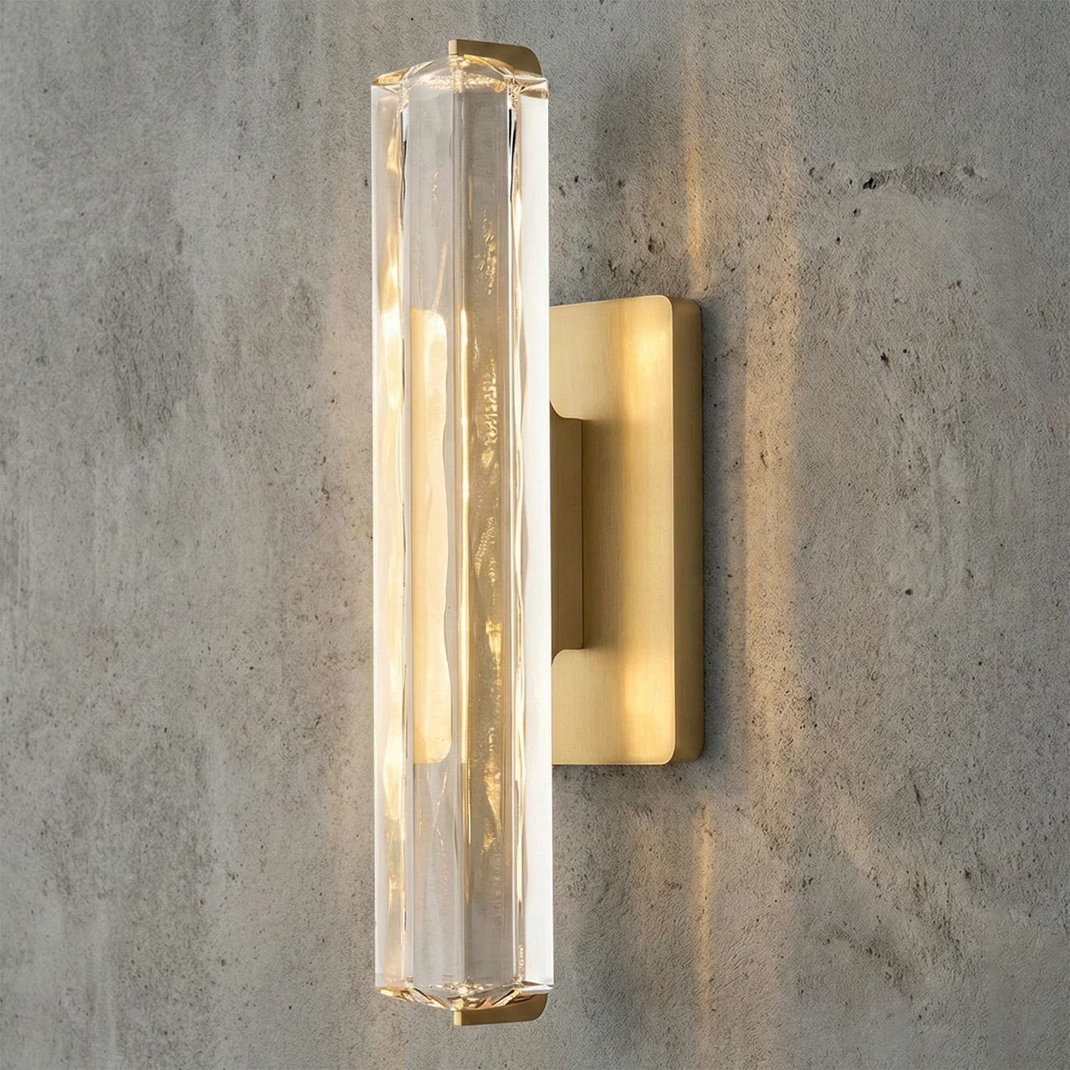 Audubonne Minimalist Crystal Column Sconce