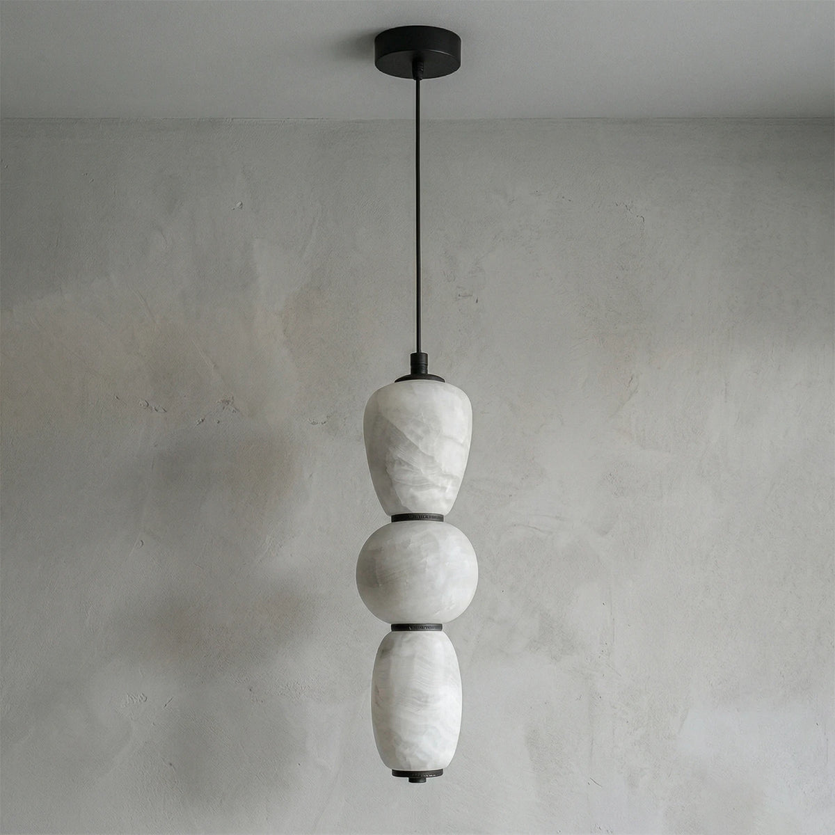 Alabaster Pendulous Pearl Pendant Light - Grey Alabaster 3 Globe | HoaiLamp