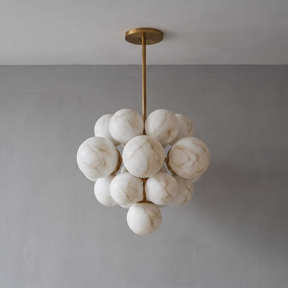 Perla Alabaster Globe Cluster Chandelier
