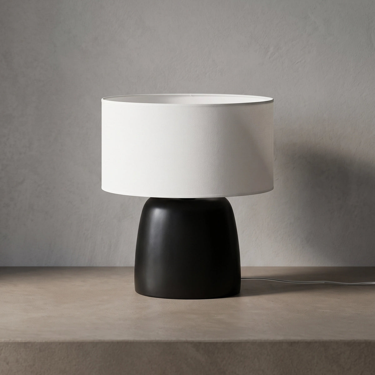 Solen Oval Drum Table Lamp