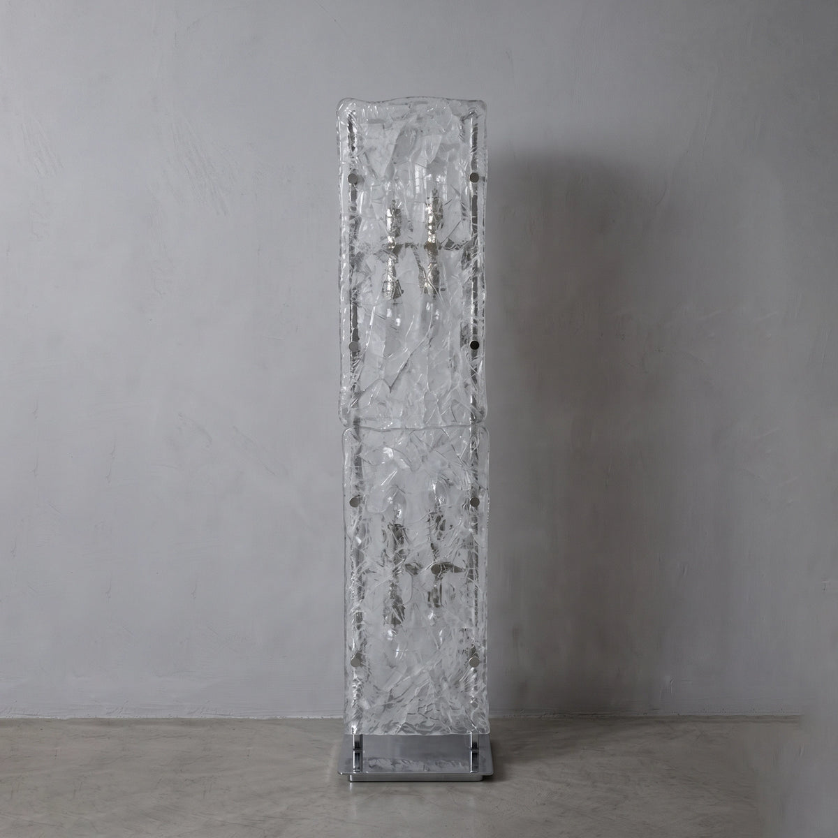 Vetrina Textured Ice Glass Column Floor Lamp