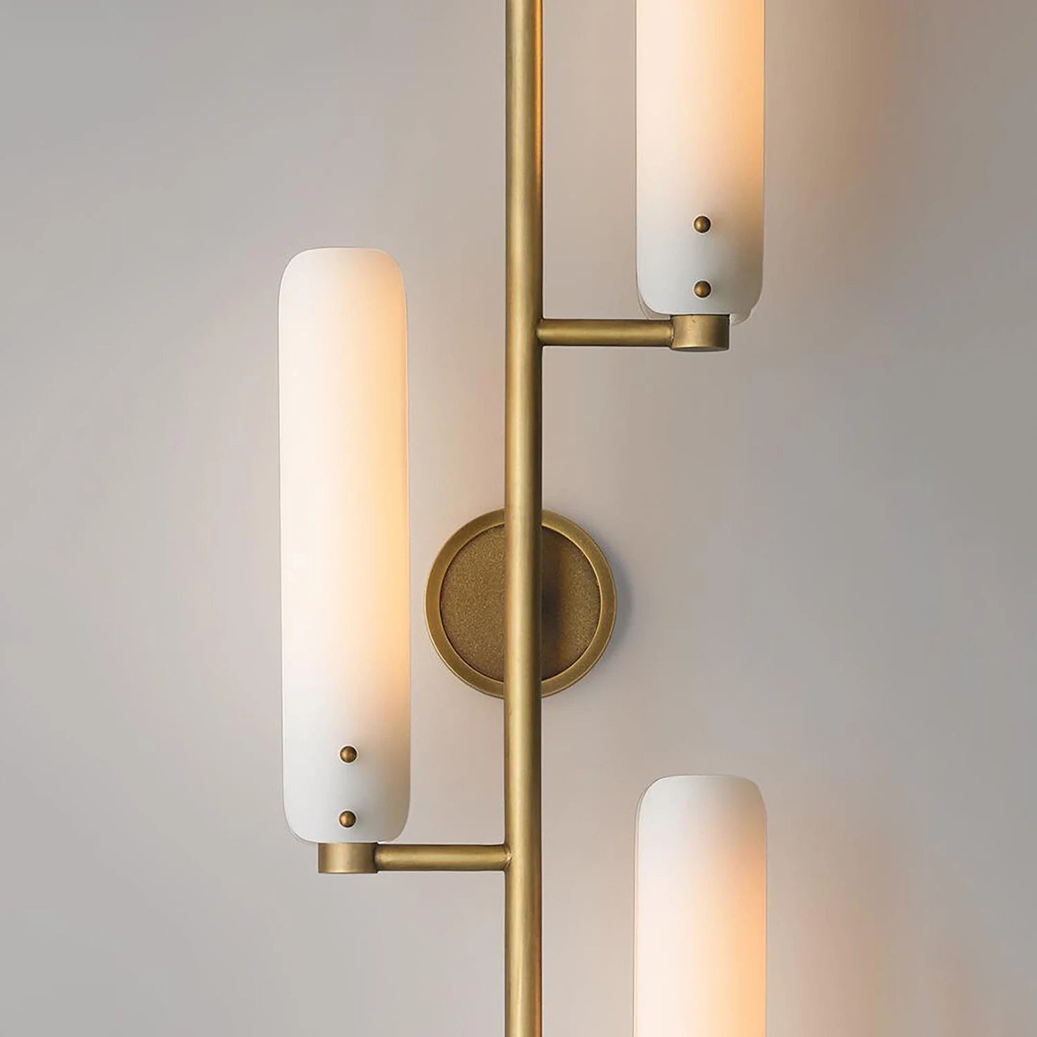 Afroalia Luxury Modern Art Deco Wall Sconce - Modern Geometric Art-Deco Feature Sconce | HoaiLamp