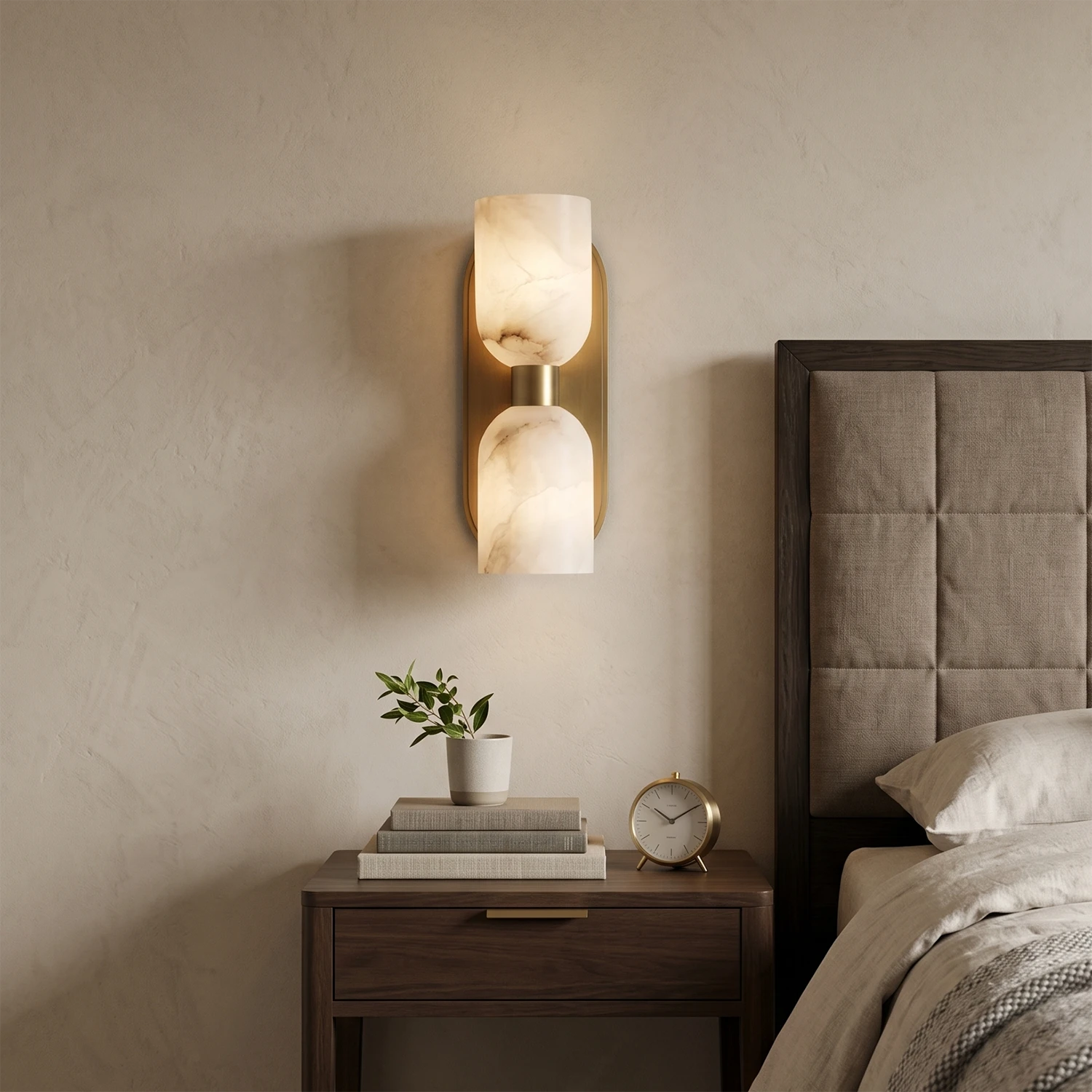 Alabaster Aurinde Wall Lamp - Art Deco Bedroom Bedside Lighting | HoaiLamp