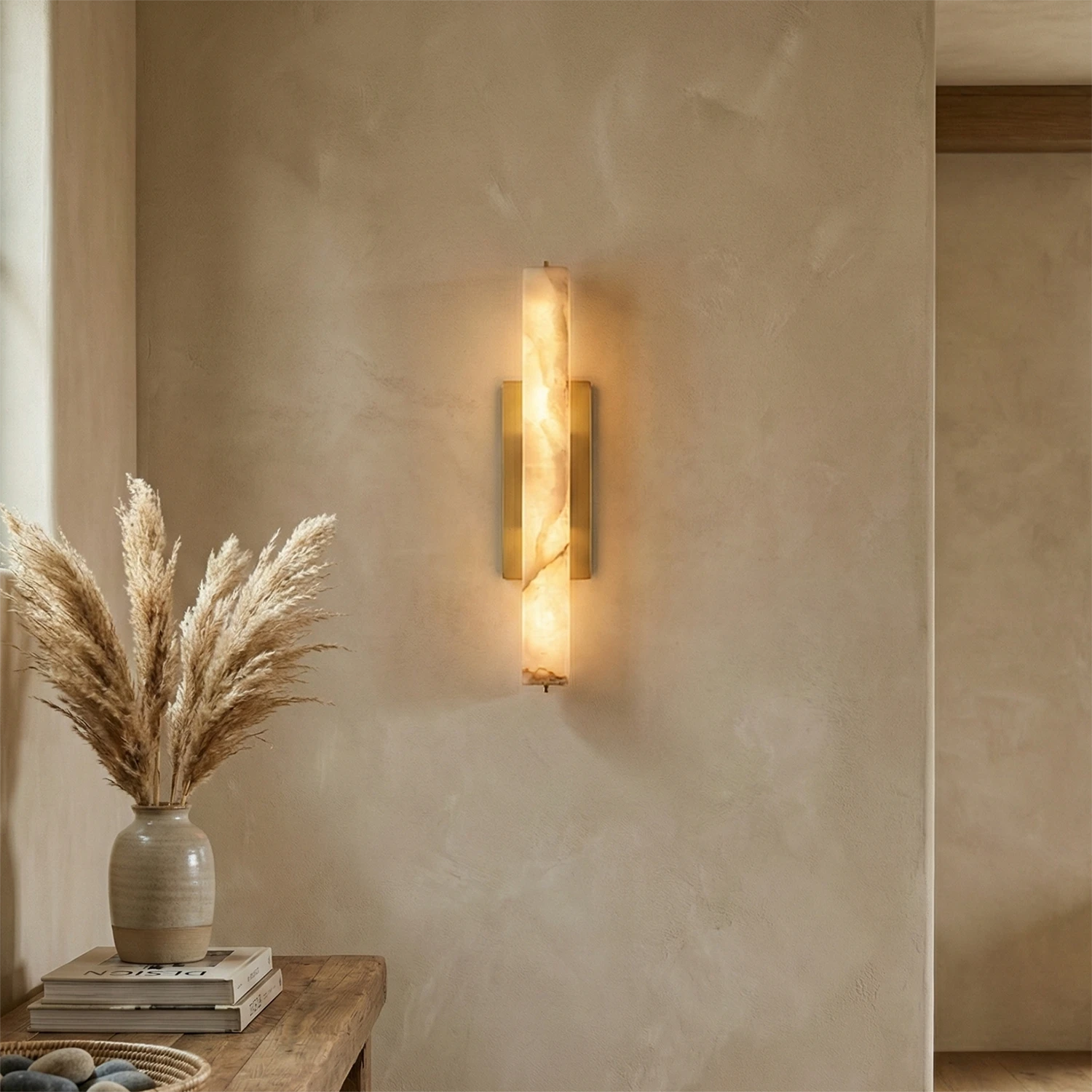 Audon Natural Linear Alabaster Stone Wall Sconce - Minimalist Entryway Plaster Wall Vignette Pampas Grass | HoaiLamp
