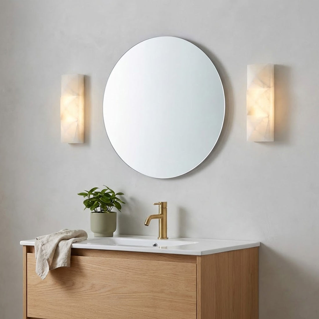Faceted Alabaster Wall Sconce - Modern Bathroom Vanity Round Mirror Gold Faucet | HoaiLamp