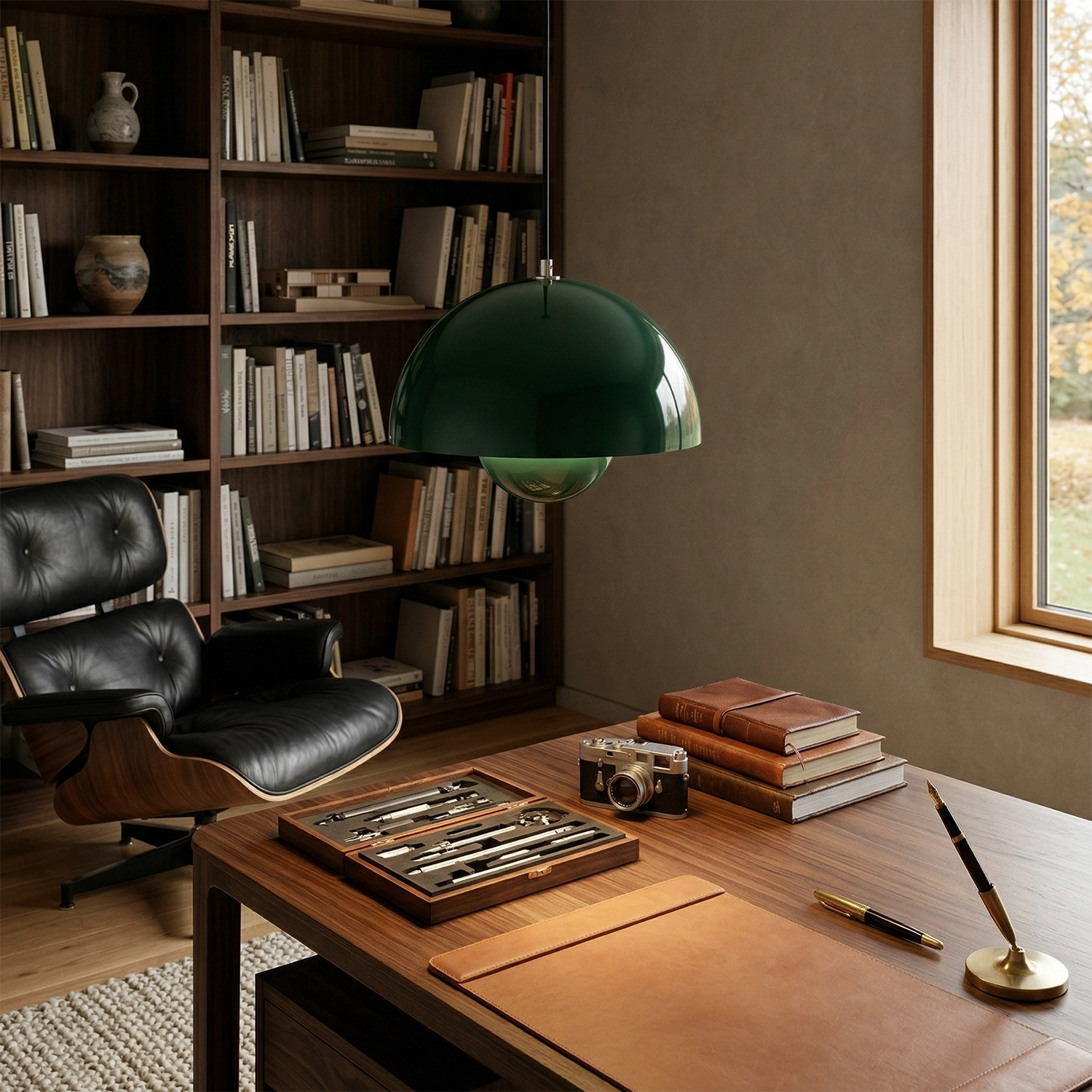 Flower Bud Pendant Light - Retro Forest Green Mid-Century Library Study | HoaiLamp