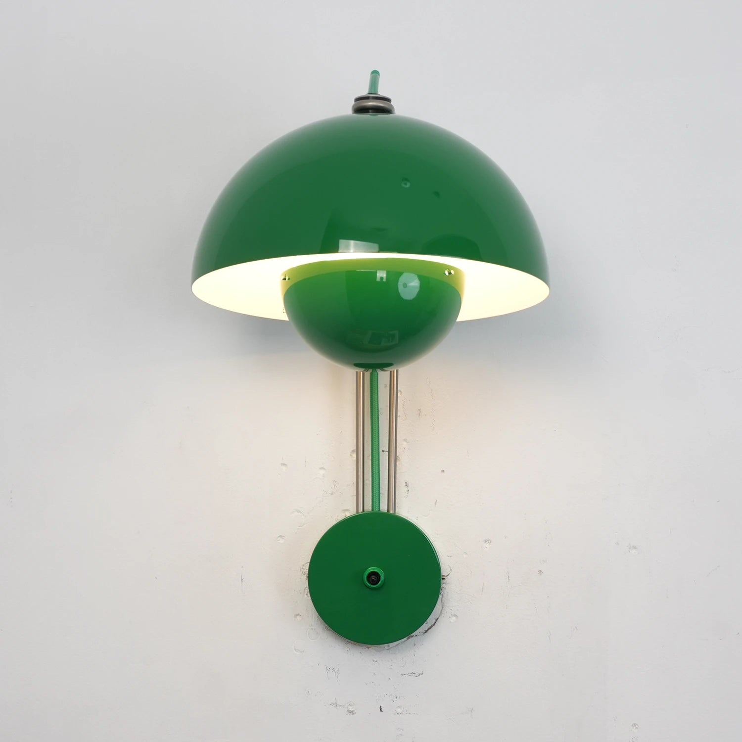 Flower Bud Wall Lamp - Grass Green Nature-Inspired Wall Sconce | HoaiLamp