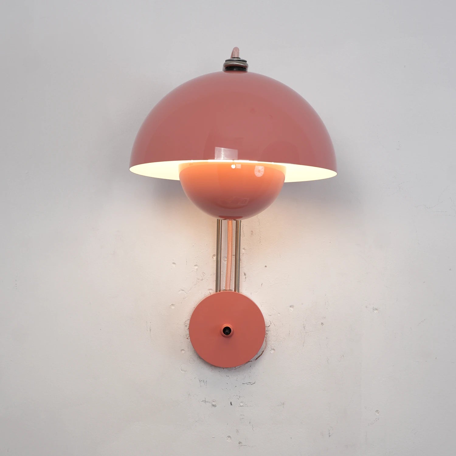 Flower Bud Wall Lamp - Dusty Rose Pink Romantic Bedroom Illumination | HoaiLamp
