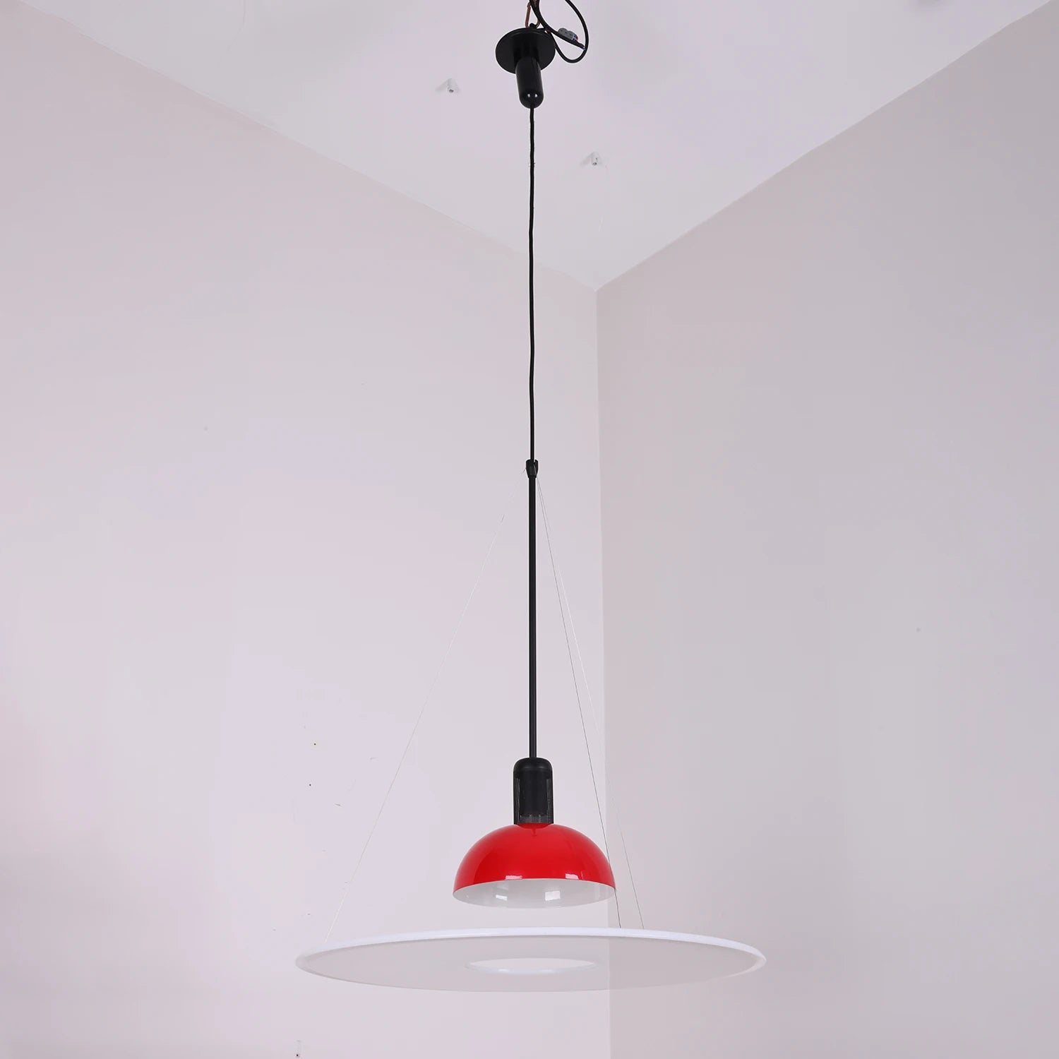 Frisbee Pendant Light - Vibrant Red Pop Art Profile | HoaiLamp