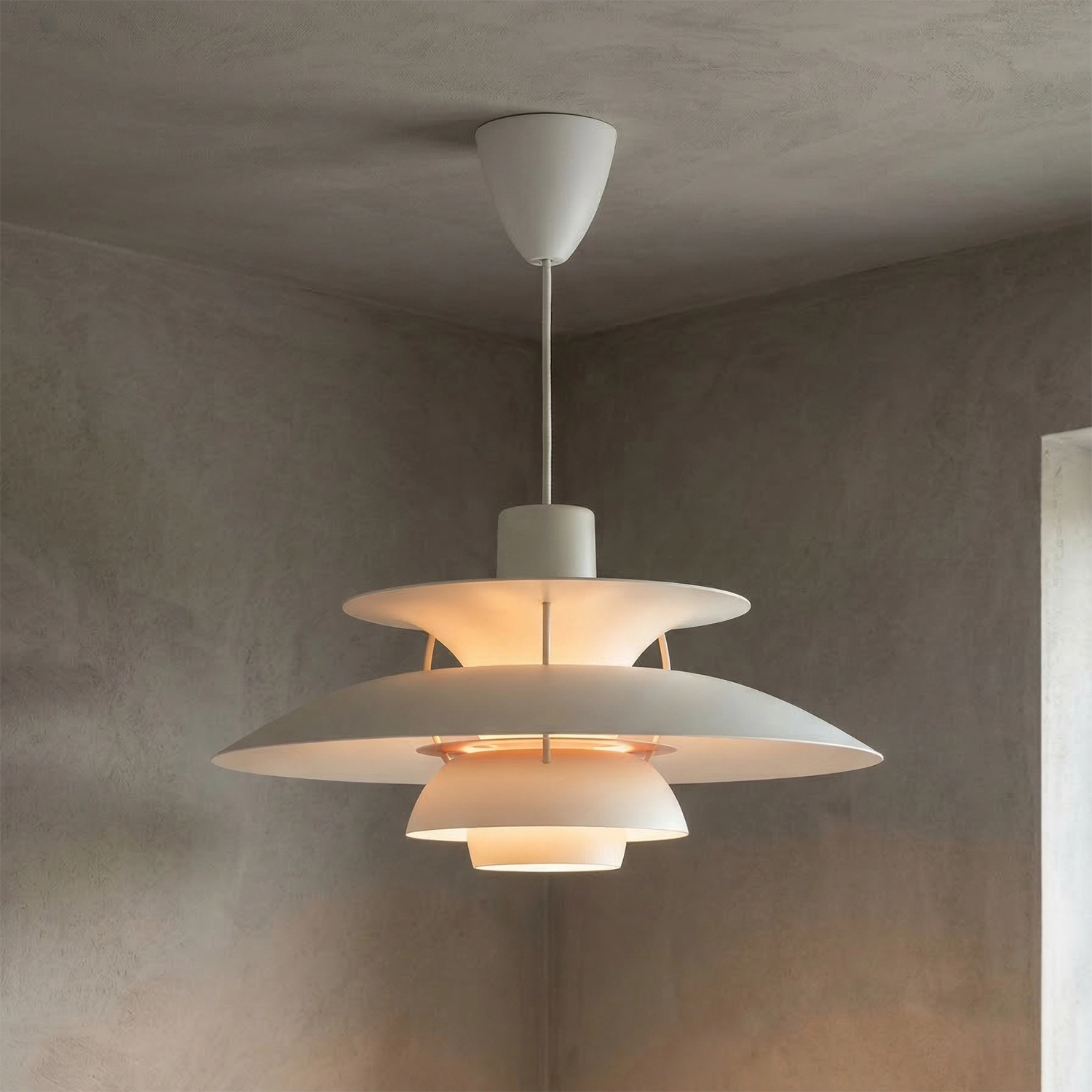 Multi-Tier Saucer Pendant Lamp - Tender Sakura Pink Cozy Concrete Wall Corner | HoaiLamp