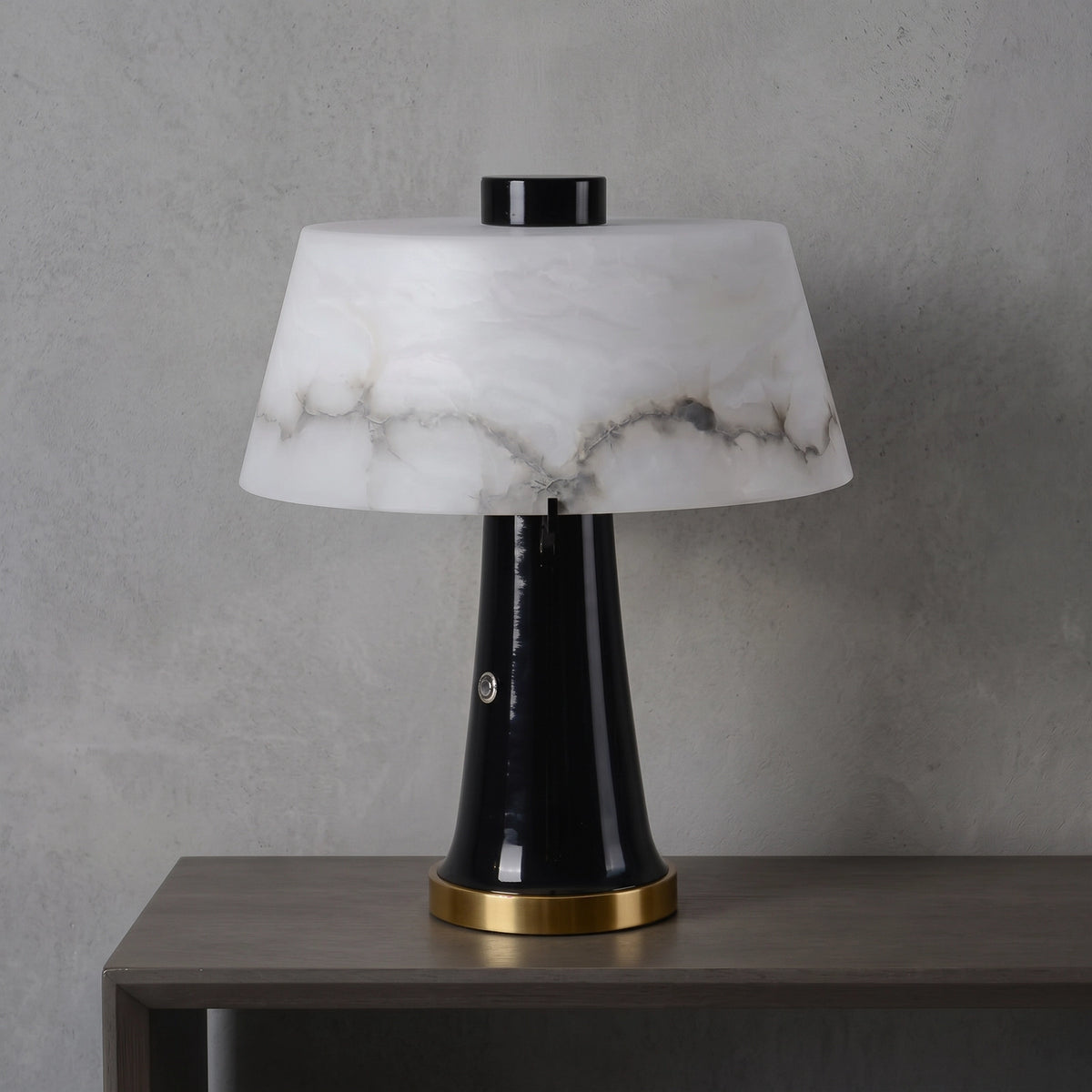 Nuvola Alabaster Table Lamp - Metal Base Setting | HoaiLamp