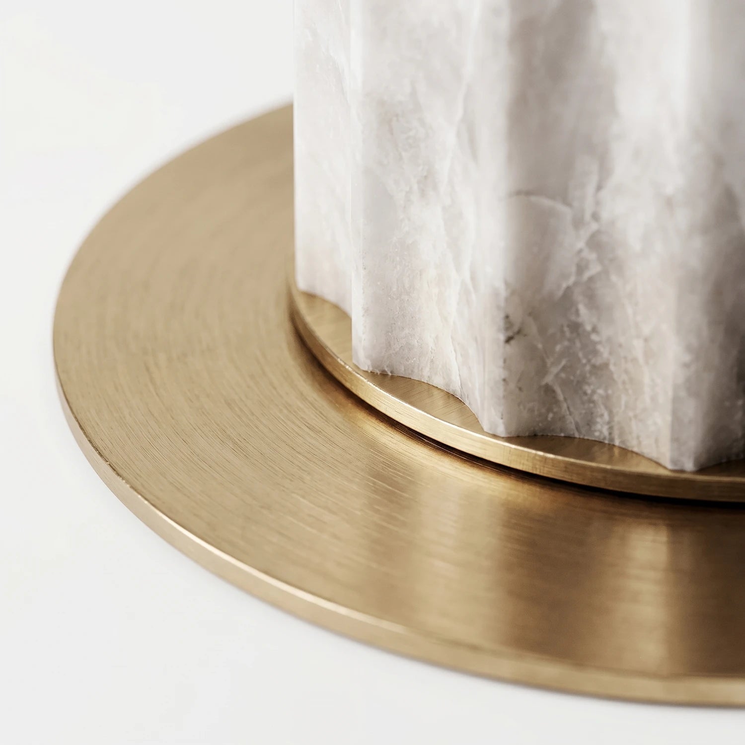 Padana Alabaster Table Lamp - Close Up Circular Brushed Brass Base Plate Detail | HoaiLamp