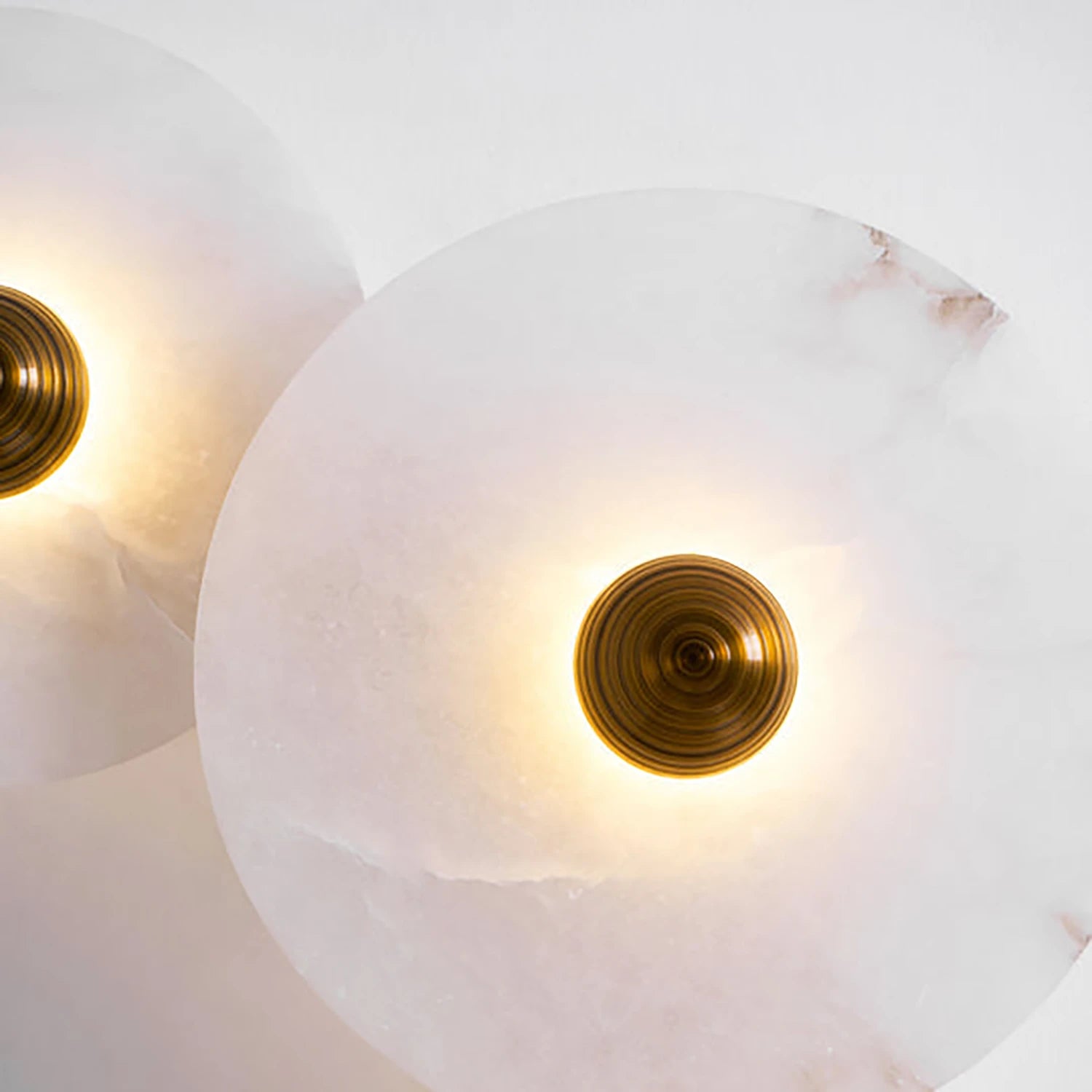 Round Alabaster Wall Lamp - Luminous Mineral Texture | HoaiLamp