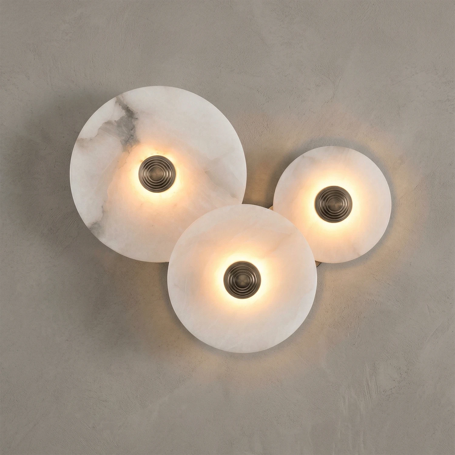 Round Alabaster Wall Lamp - Compact Triangular Cluster | HoaiLamp